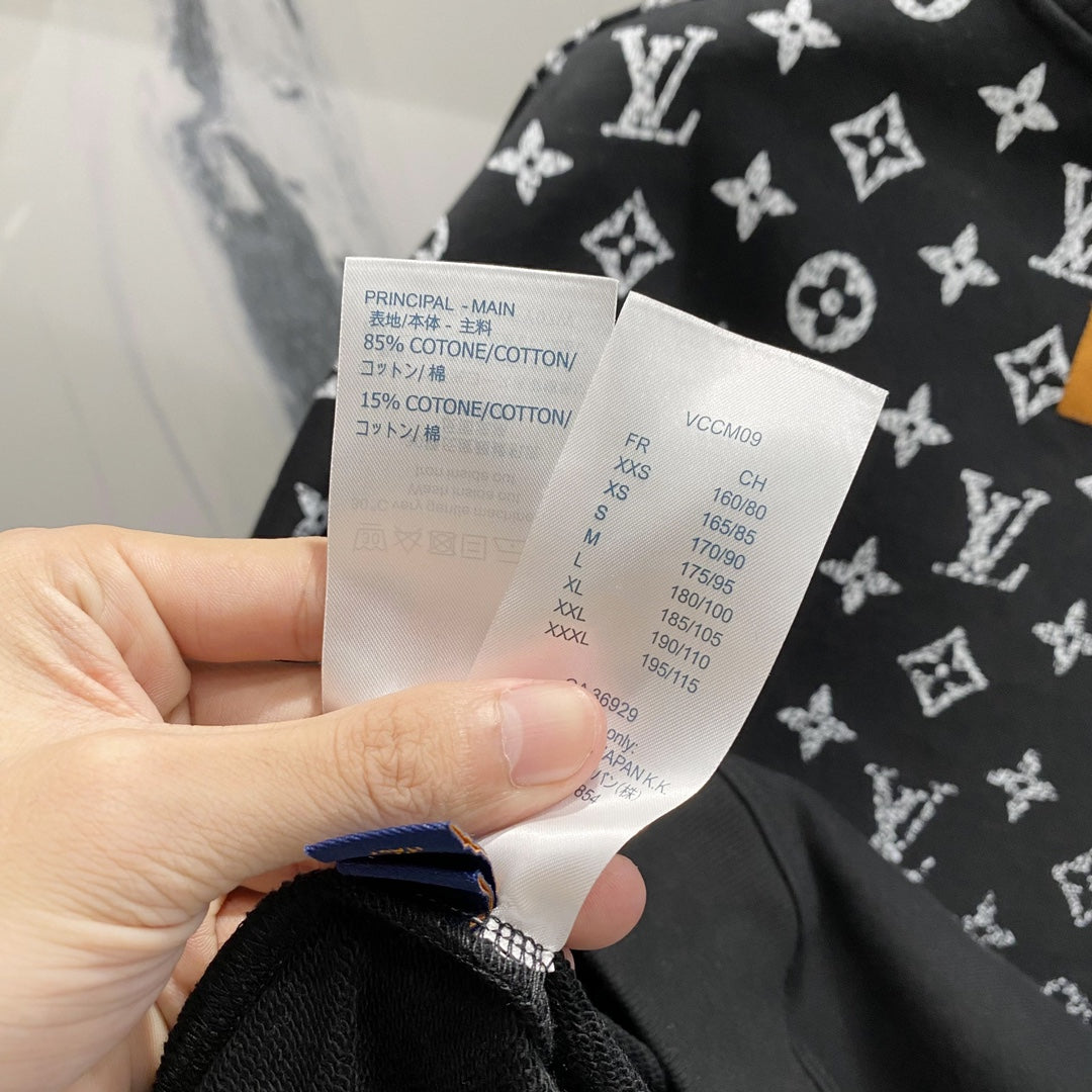 427 | Louis Vuitton