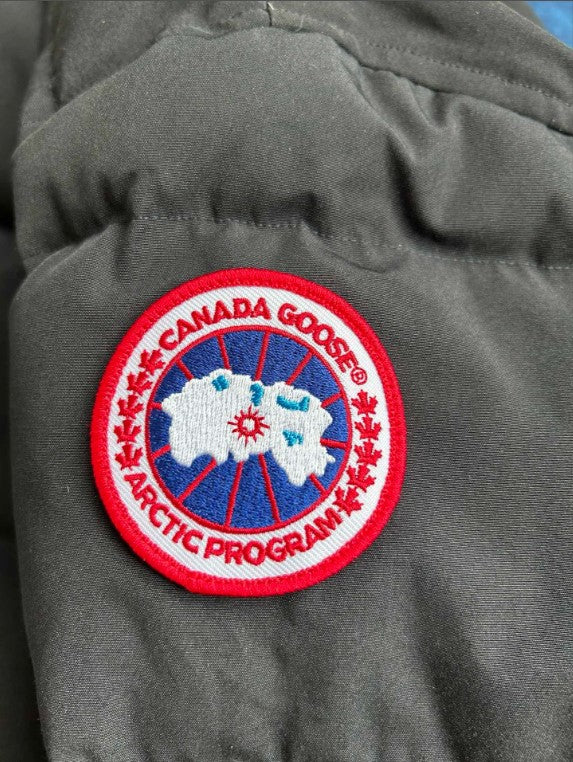 200 | Canada Goose