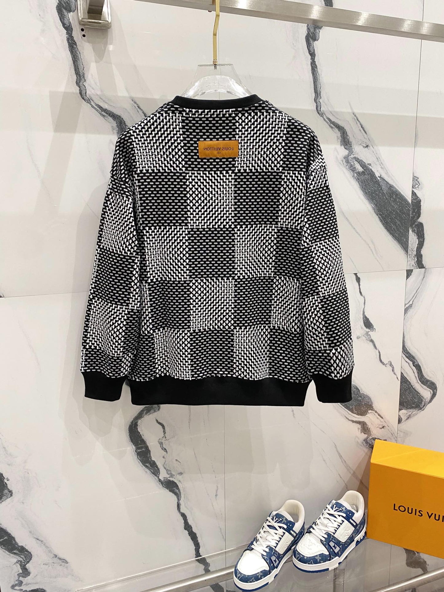 432 | Louis Vuitton