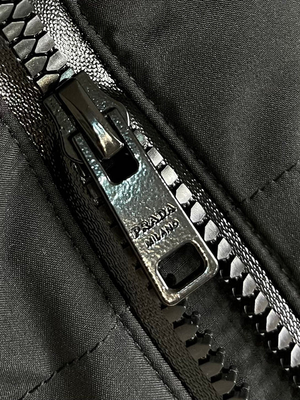 1068 | Prada