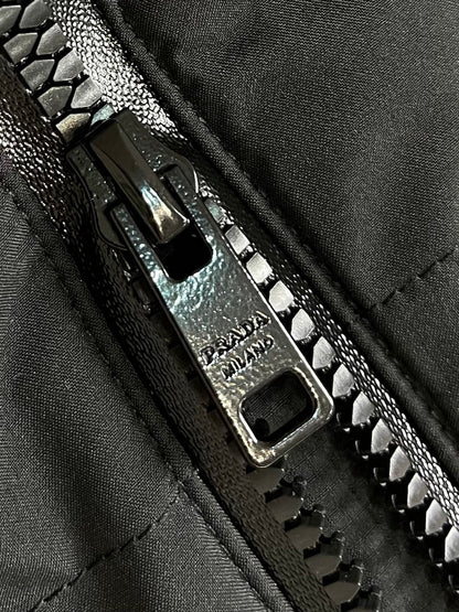 1068 | Prada